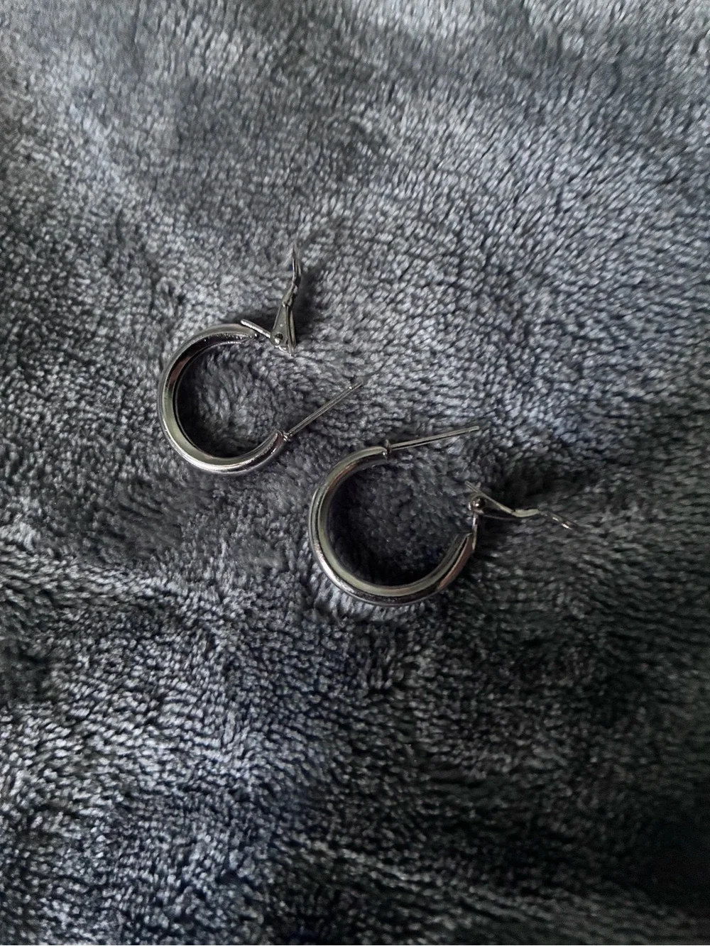 Classic Minimalist Hoop Earrings